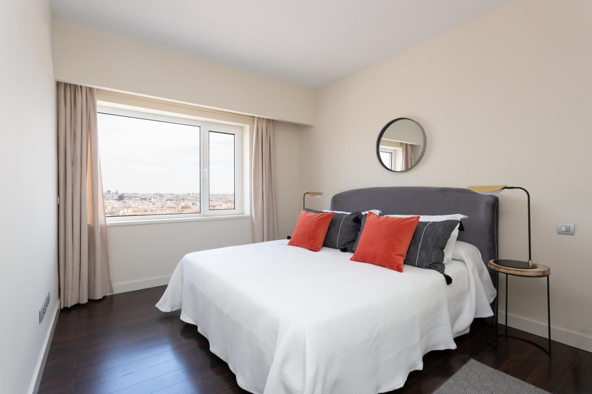 Impresionante Apartamento En Edificio De Lujo Selton Plaza Espana Appartement